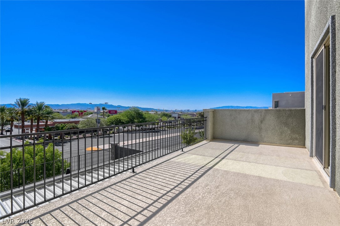 707 Glowing Horizon Street Henderson NV 89052