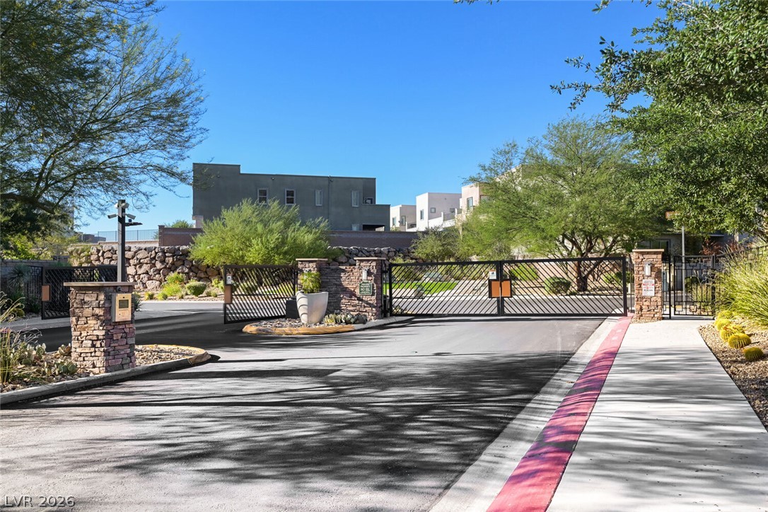 707 Glowing Horizon Street Henderson NV 89052
