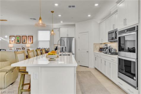 1583 Pacific Baza Street Las Vegas NV 89138