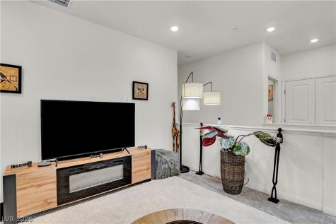 1583 Pacific Baza Street Las Vegas NV 89138
