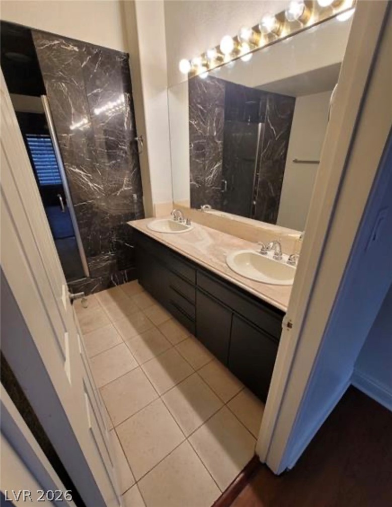 6902 Emerald Springs Lane Las Vegas NV 89113