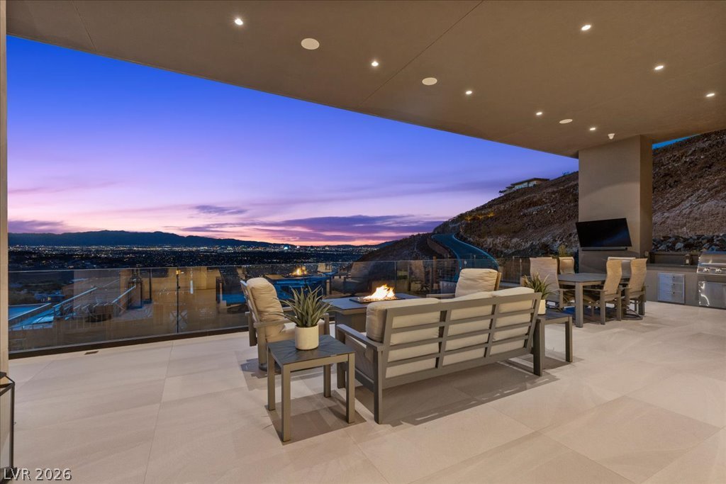 657 Ridgestone Rim Court Henderson NV 89012
