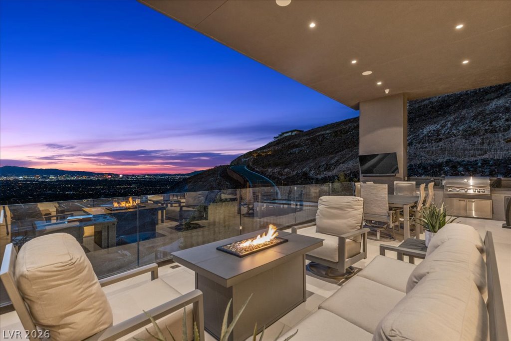 657 Ridgestone Rim Court Henderson NV 89012
