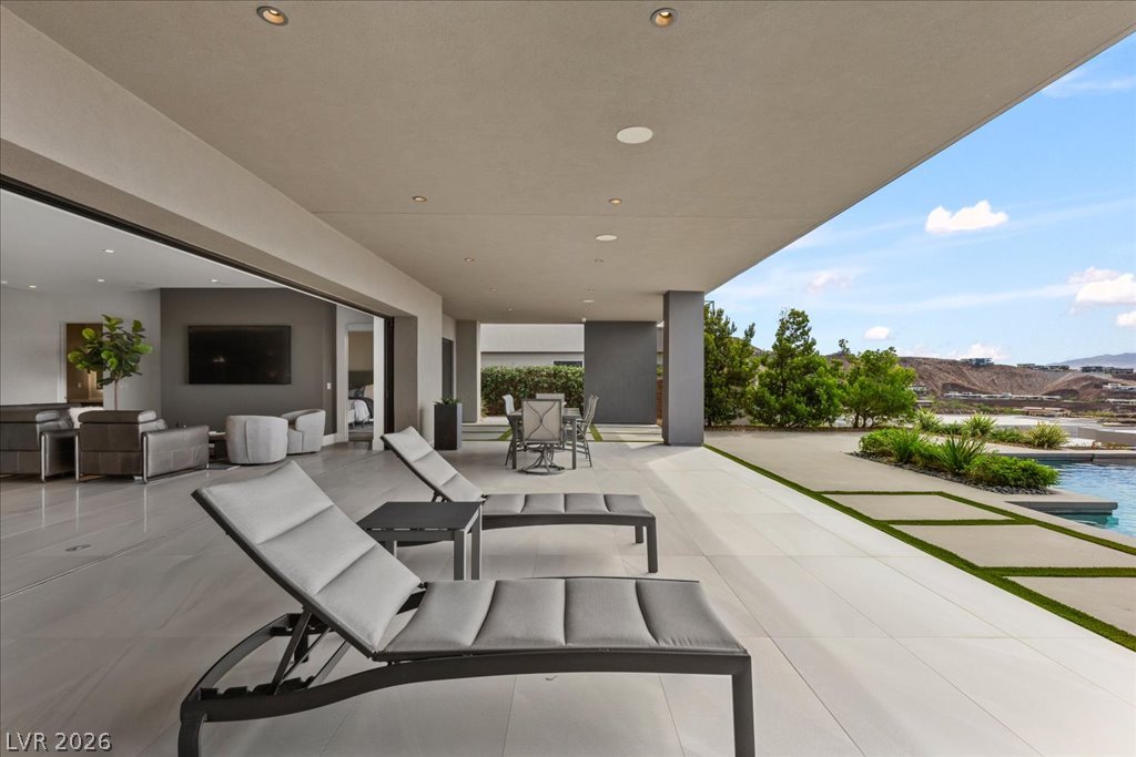 657 Ridgestone Rim Court Henderson NV 89012