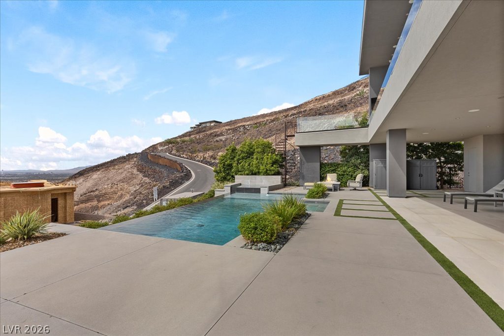 657 Ridgestone Rim Court Henderson NV 89012