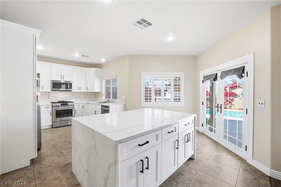 5104 Cascade Pools Avenue Las Vegas NV 89131