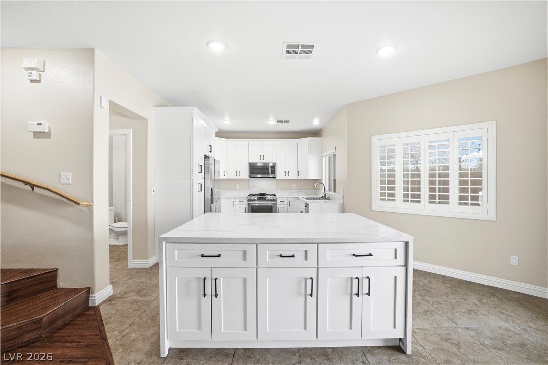 5104 Cascade Pools Avenue Las Vegas NV 89131