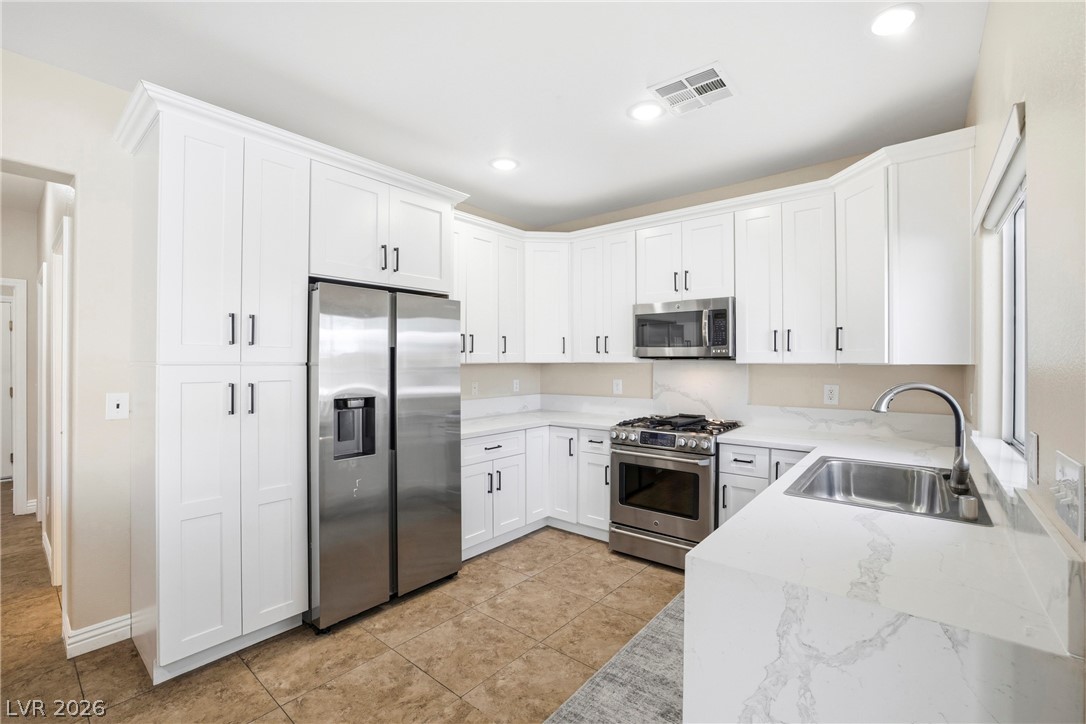 5104 Cascade Pools Avenue Las Vegas NV 89131