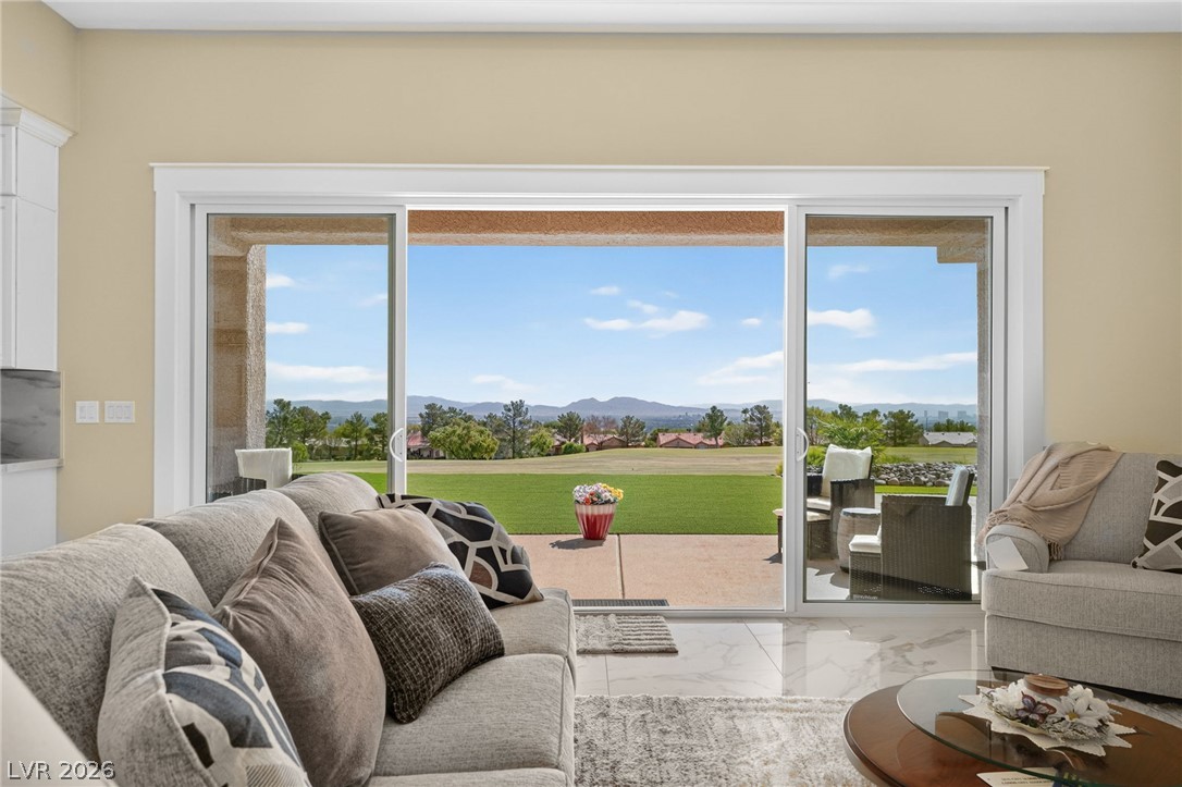 2108 Hot Oak Ridge Street Las Vegas NV 89134