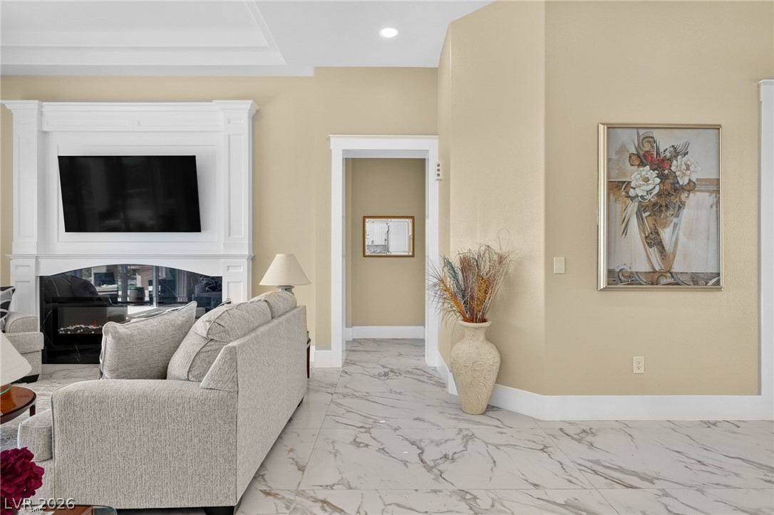 2108 Hot Oak Ridge Street Las Vegas NV 89134
