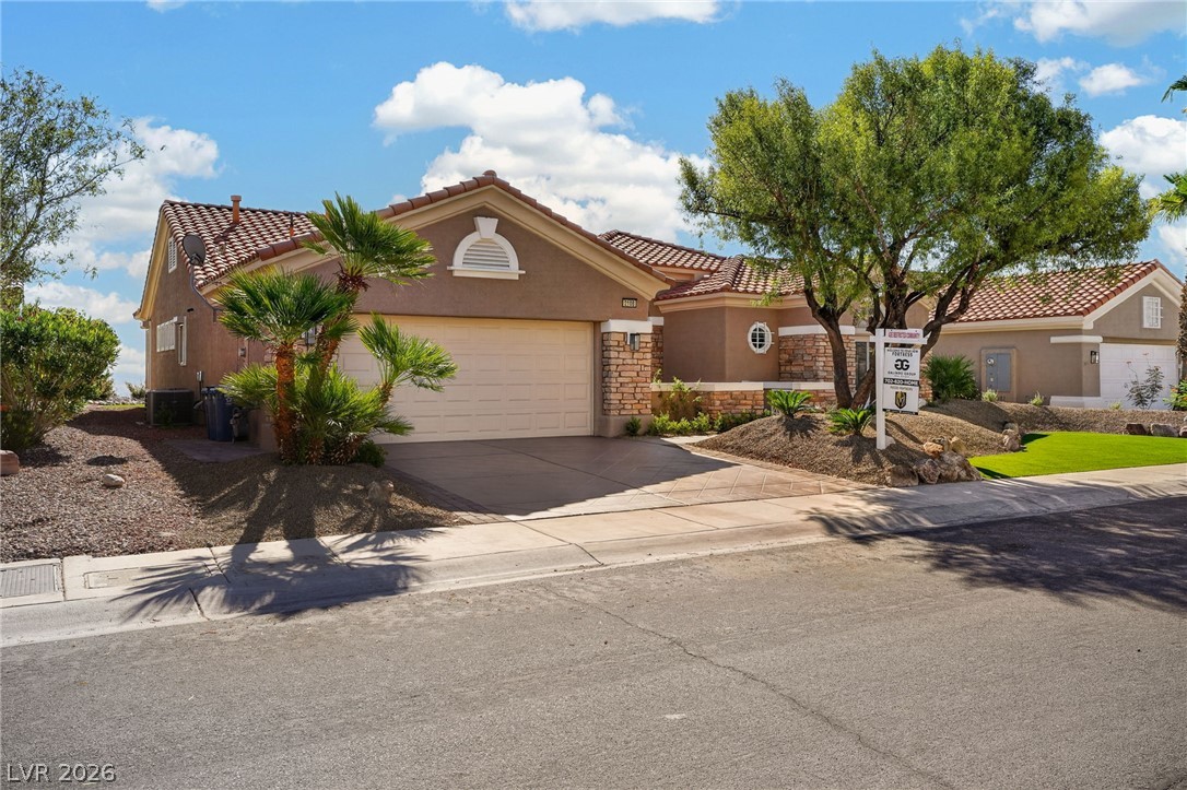 2108 Hot Oak Ridge Street Las Vegas NV 89134