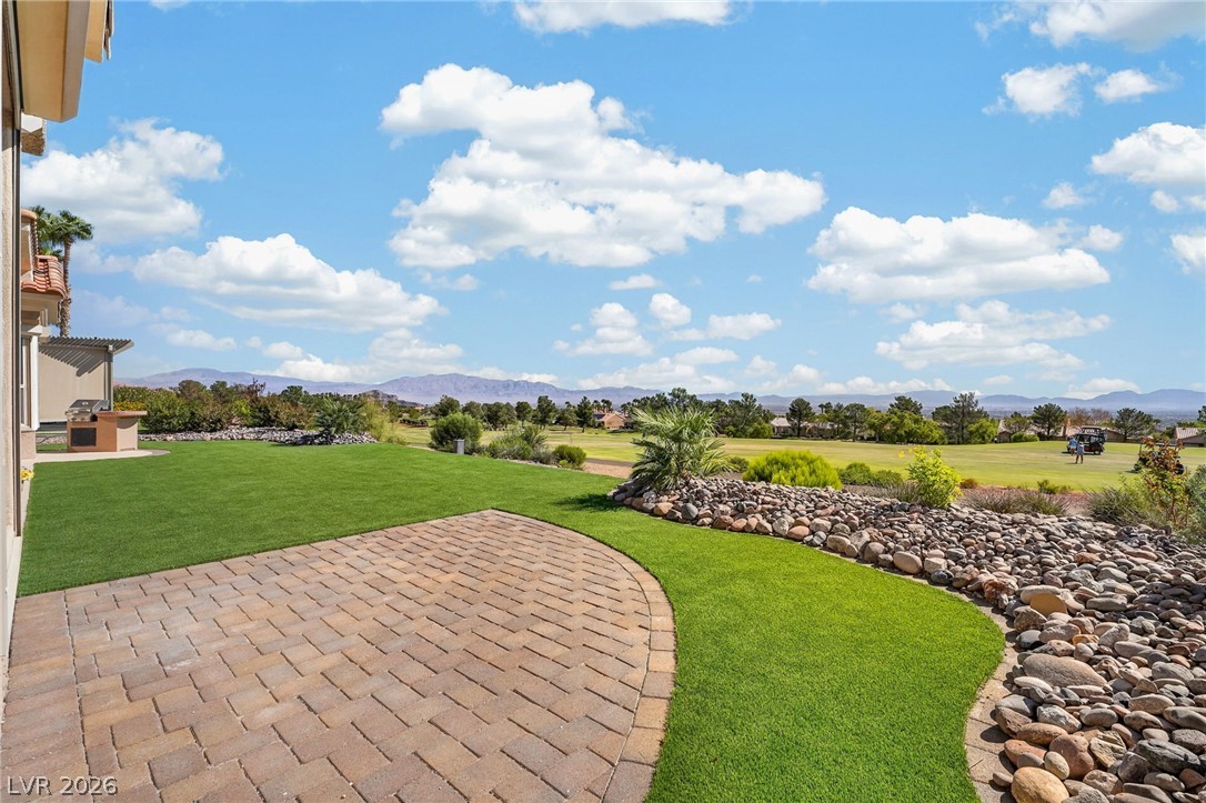 2108 Hot Oak Ridge Street Las Vegas NV 89134