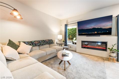 10130 Cache River Court Las Vegas NV 89141