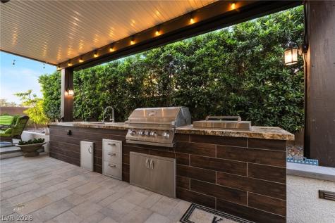 10130 Cache River Court Las Vegas NV 89141
