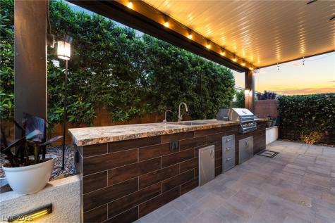 10130 Cache River Court Las Vegas NV 89141