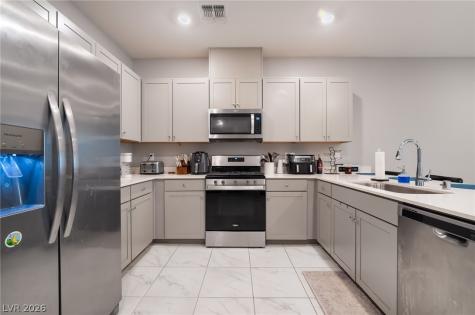 3288 Palindrome Avenue Henderson NV 89044