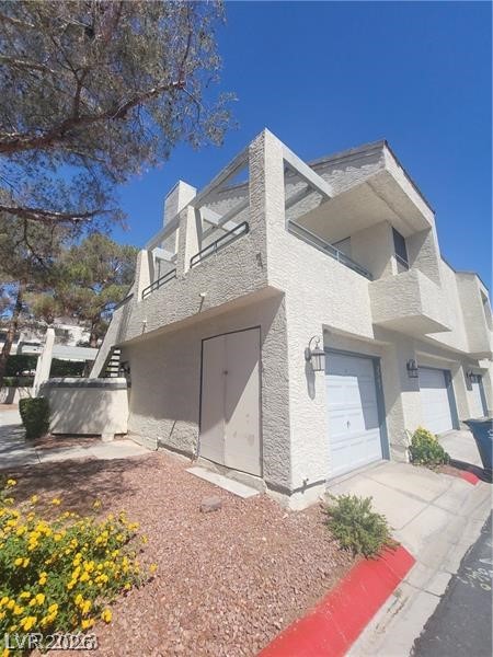 2761 Lodestone Drive 63 Las Vegas NV 89117