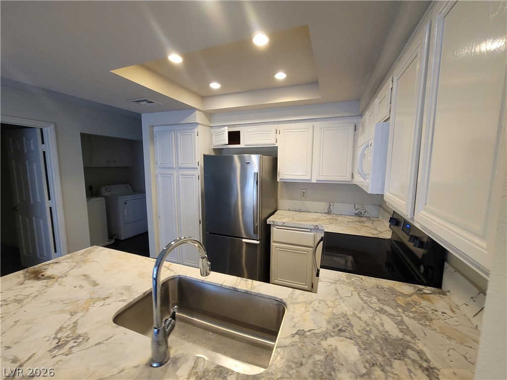 2761 Lodestone Drive 63 Las Vegas NV 89117
