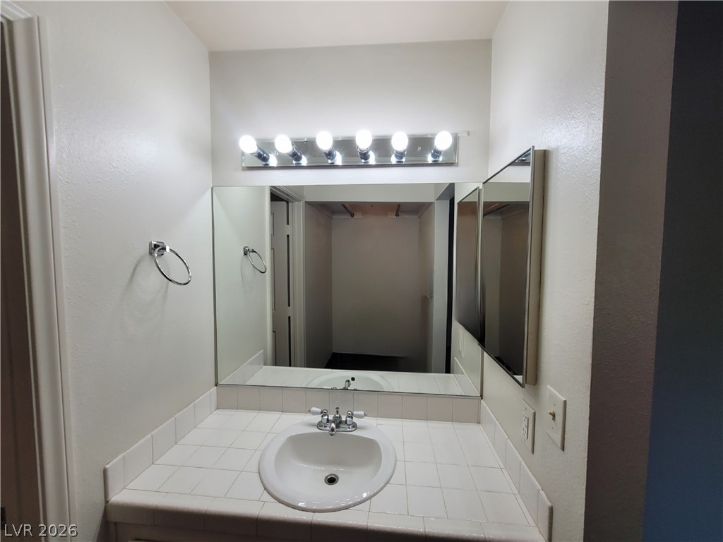 2761 Lodestone Drive 63 Las Vegas NV 89117
