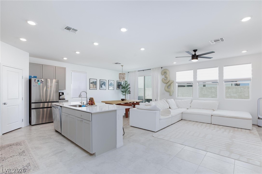 10144 Kings Amethyst Street Las Vegas NV 89141