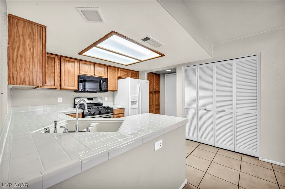 1517 Bellglen Drive Las Vegas NV 89128