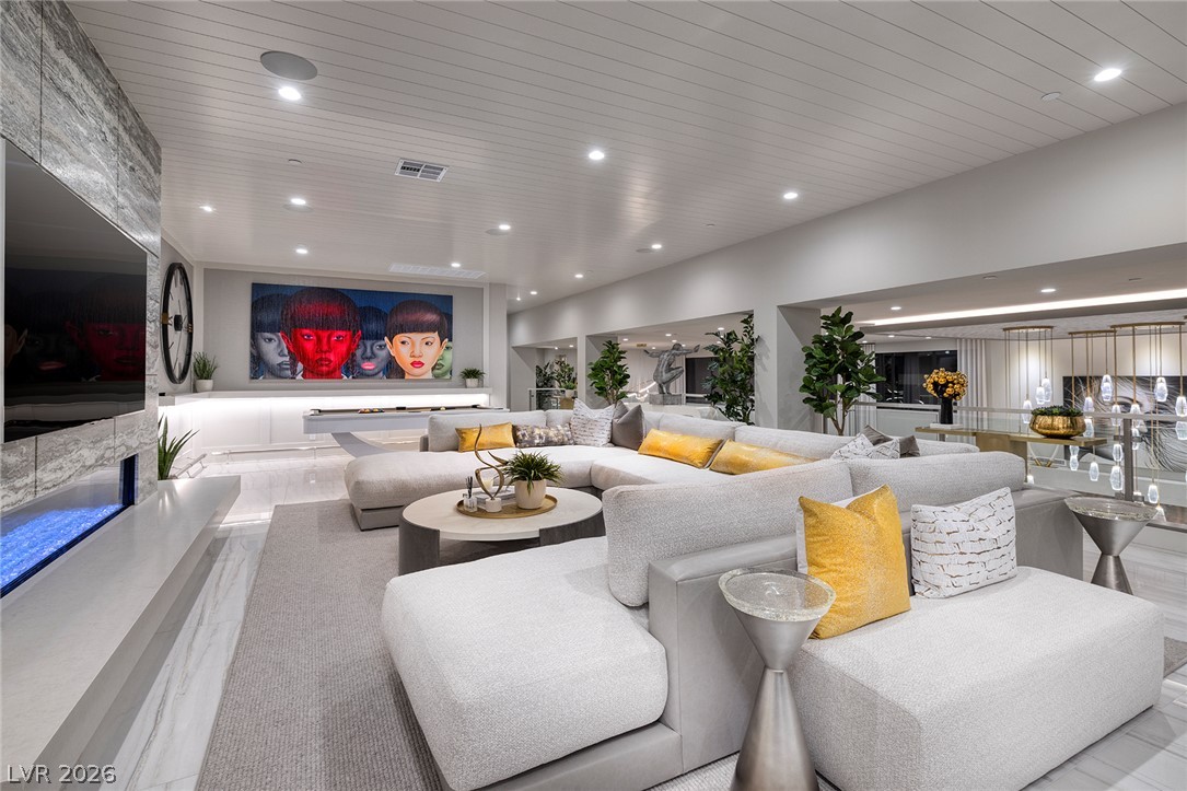 527 Overlook Rim Drive Henderson NV 89012