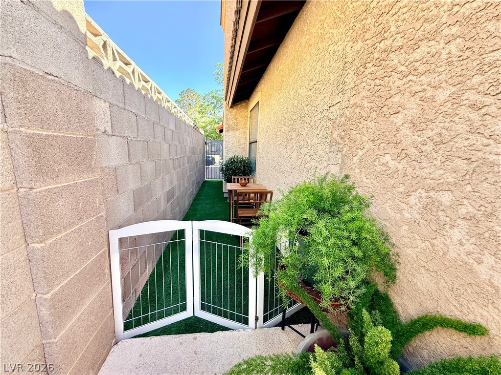 6408 Deadwood Road Las Vegas NV 89108