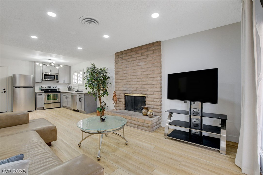 4273 Hazelcrest Drive Las Vegas NV 89121