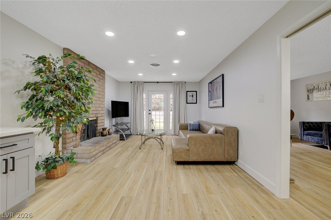 4273 Hazelcrest Drive Las Vegas NV 89121