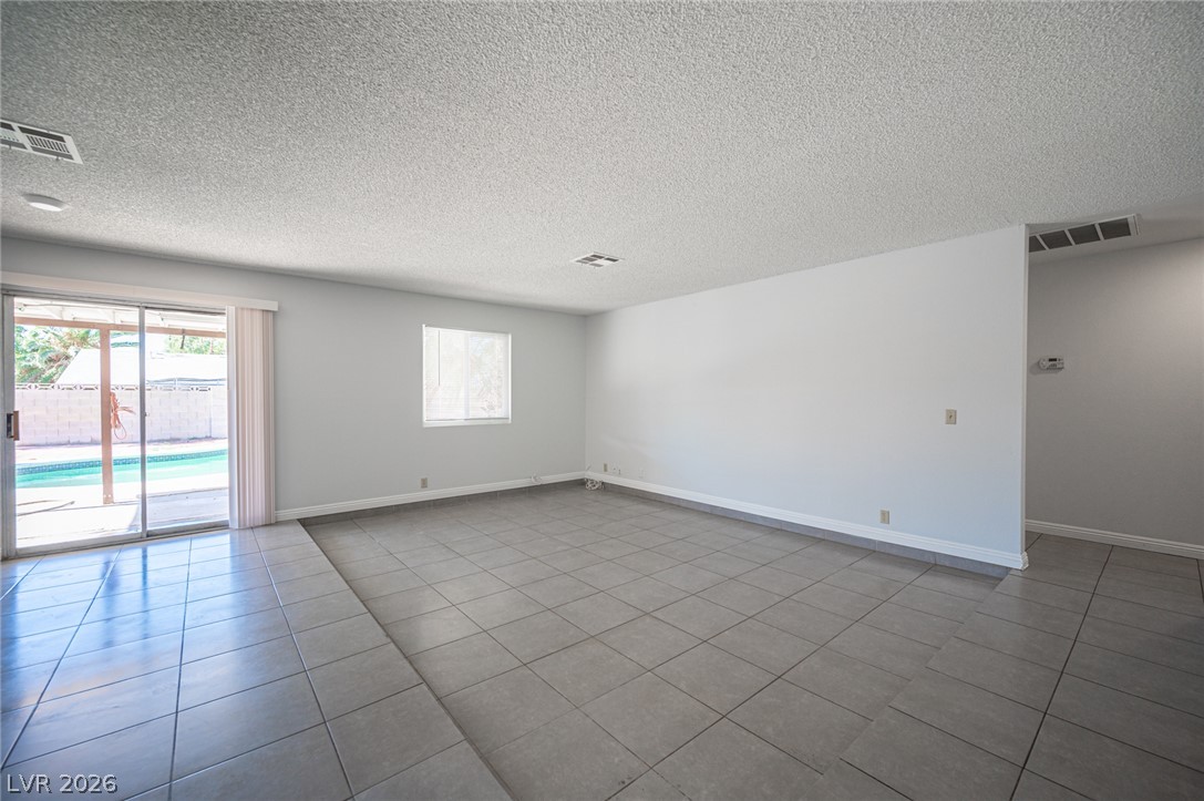 5142 Tahnee Drive Las Vegas NV 89122