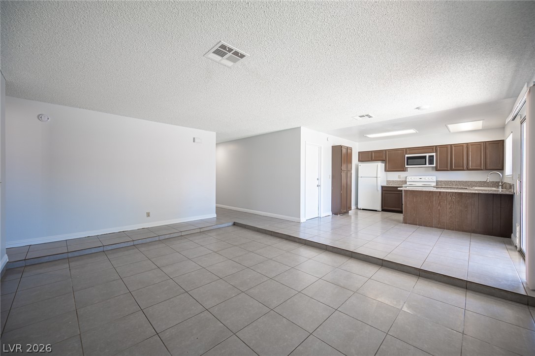 5142 Tahnee Drive Las Vegas NV 89122