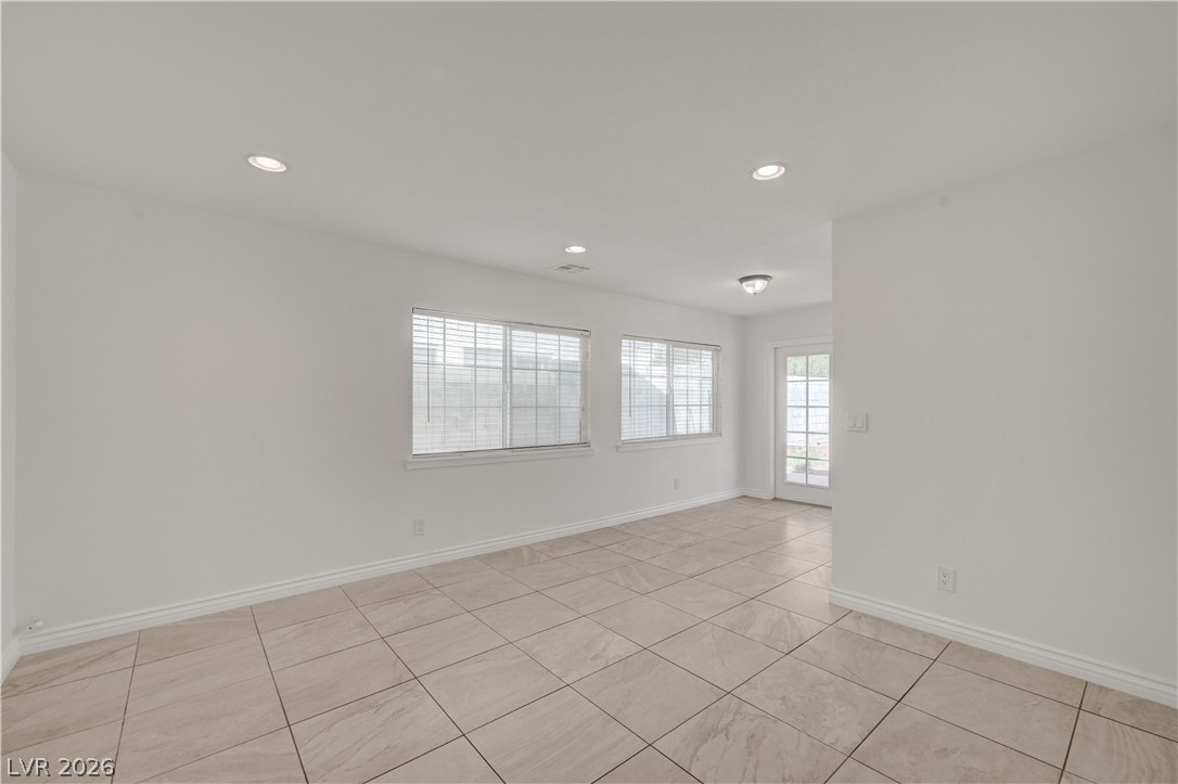 6348 Copperfield Avenue Las Vegas NV 89108