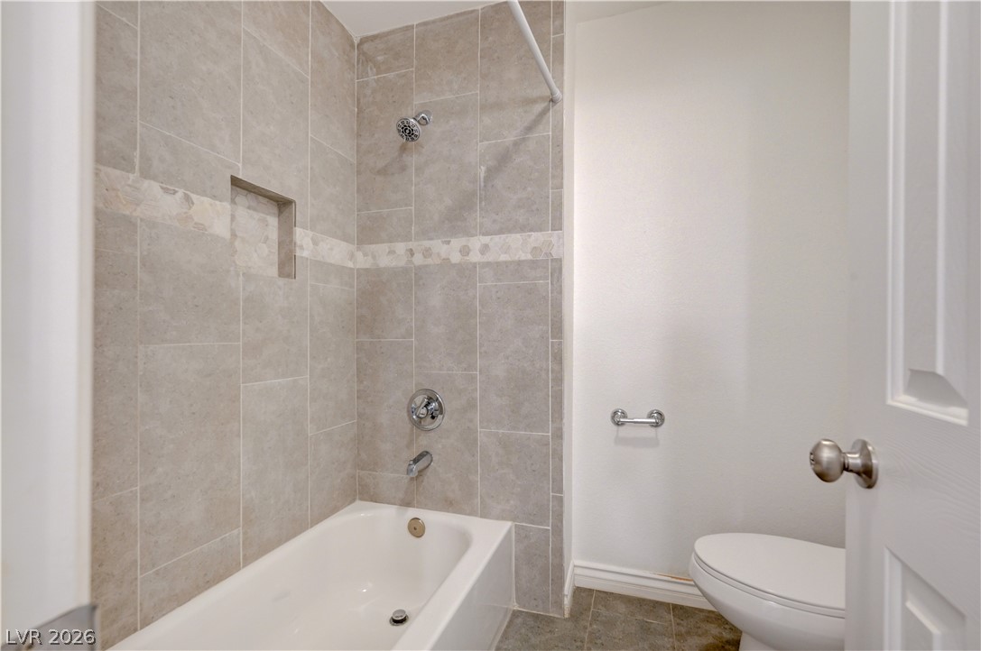 6348 Copperfield Avenue Las Vegas NV 89108