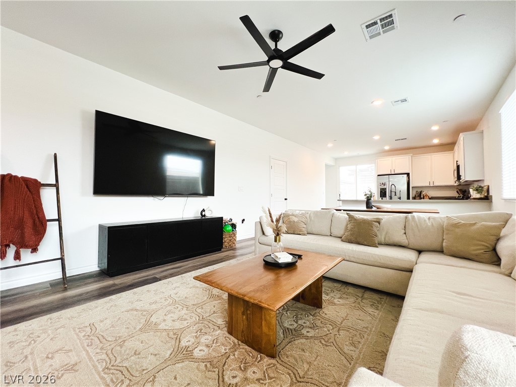 9482 Noble Fir Ridge Avenue Las Vegas NV 89143