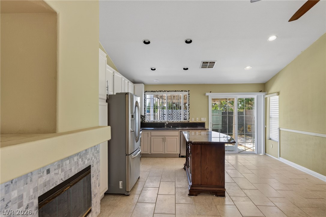 4566 New Dupell Way Las Vegas NV 89147