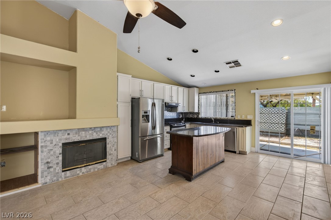 4566 New Dupell Way Las Vegas NV 89147