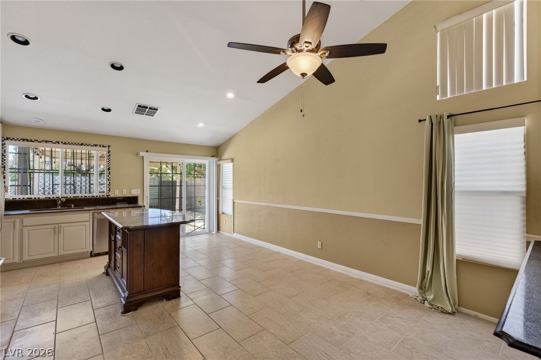 4566 New Dupell Way Las Vegas NV 89147