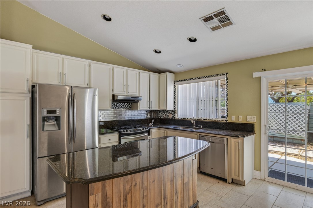 4566 New Dupell Way Las Vegas NV 89147
