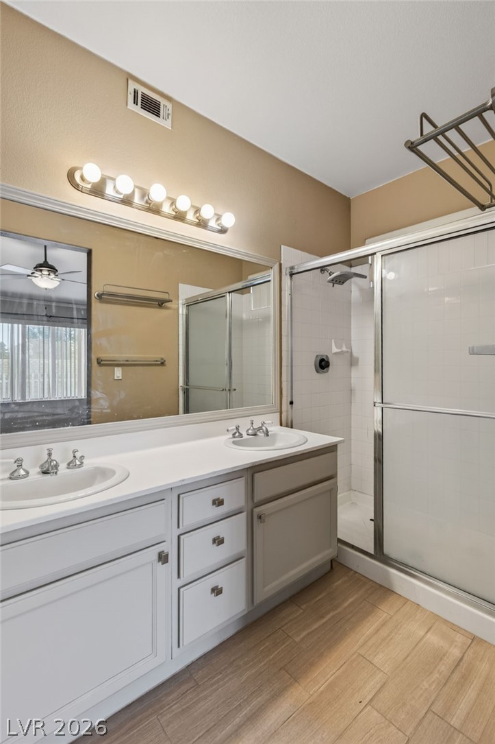 4566 New Dupell Way Las Vegas NV 89147