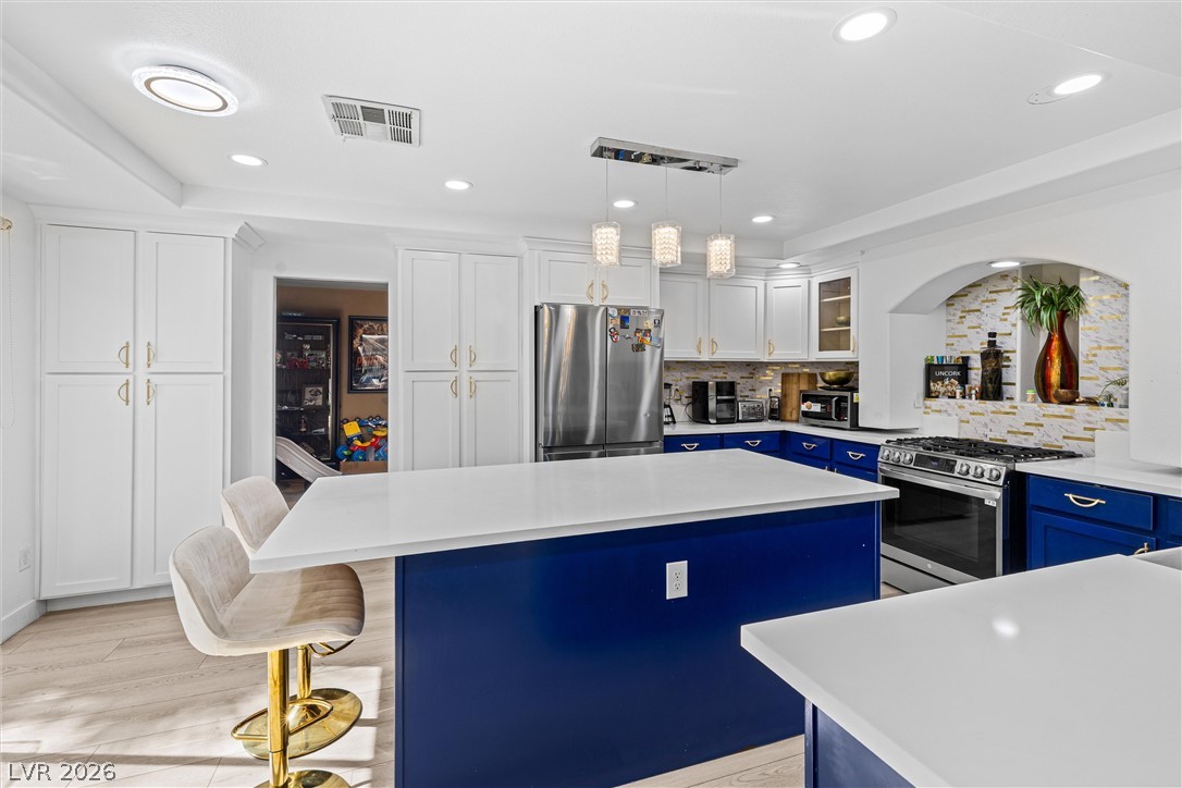 8086 Avalon Island Street Las Vegas NV 89139