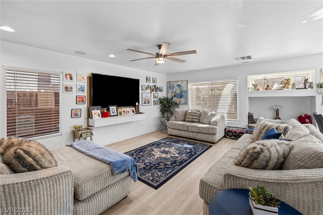 8086 Avalon Island Street Las Vegas NV 89139