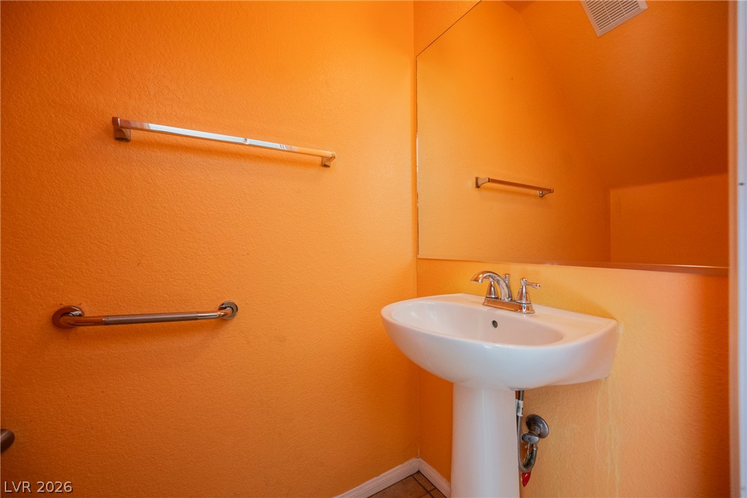 9525 Michelle Falls Avenue Las Vegas NV 89149