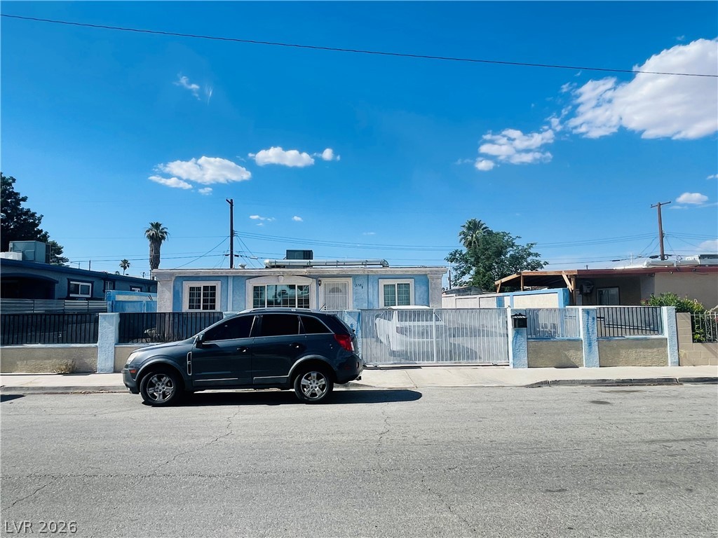 3708 Waikiki Avenue Las Vegas NV 89104