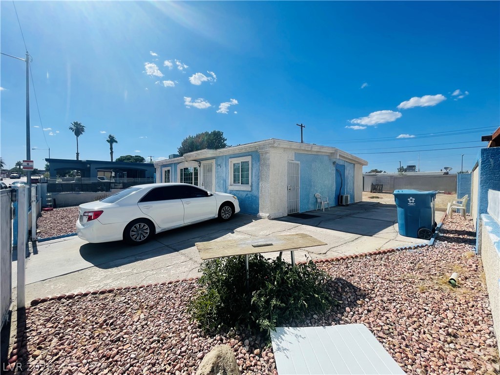 3708 Waikiki Avenue Las Vegas NV 89104
