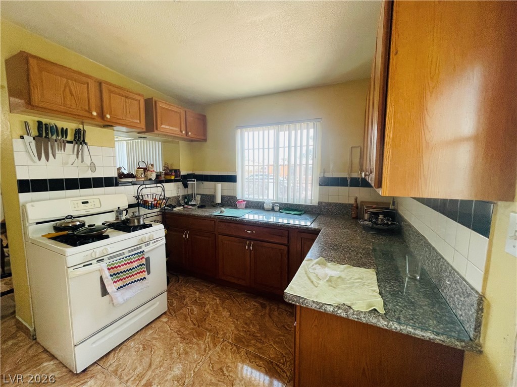 3708 Waikiki Avenue Las Vegas NV 89104