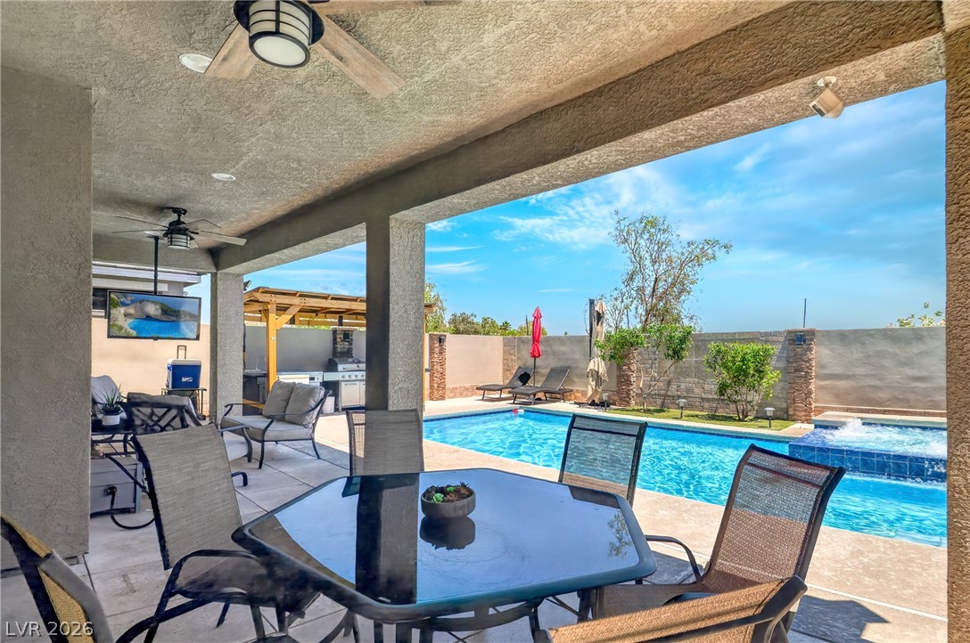 9186 Reinberg Street Las Vegas NV 89113