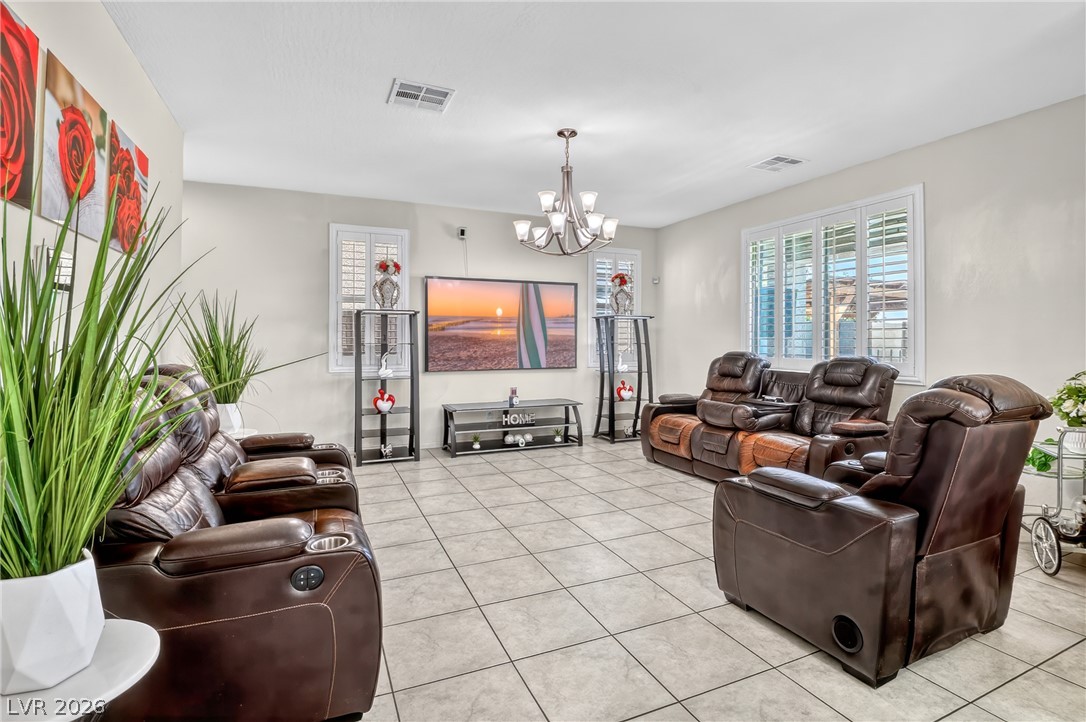 9186 Reinberg Street Las Vegas NV 89113