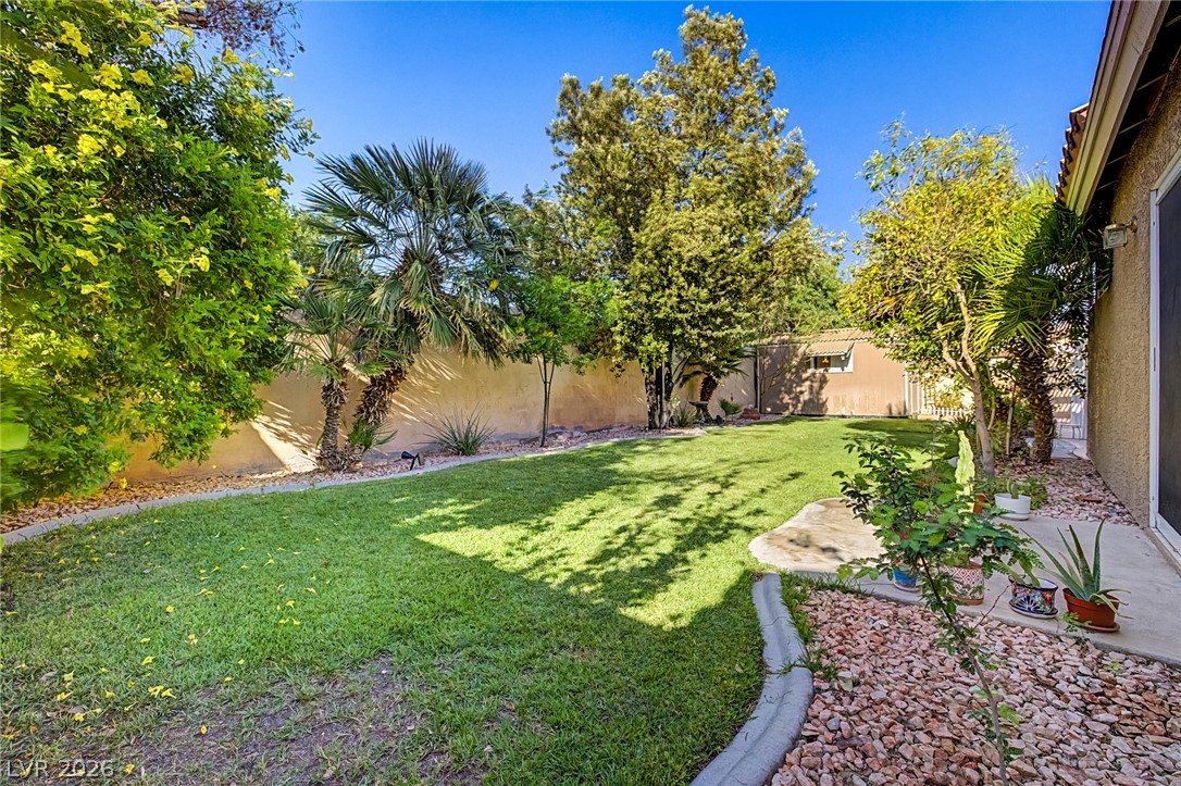 7632 Twisted Pine Avenue Las Vegas NV 89131