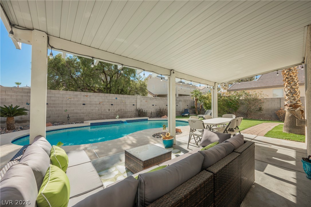 8709 Butterchurn Avenue Las Vegas NV 89143