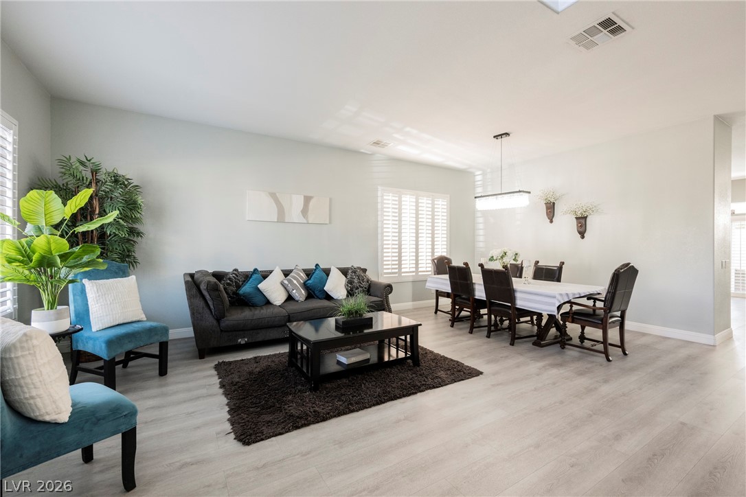 8709 Butterchurn Avenue Las Vegas NV 89143